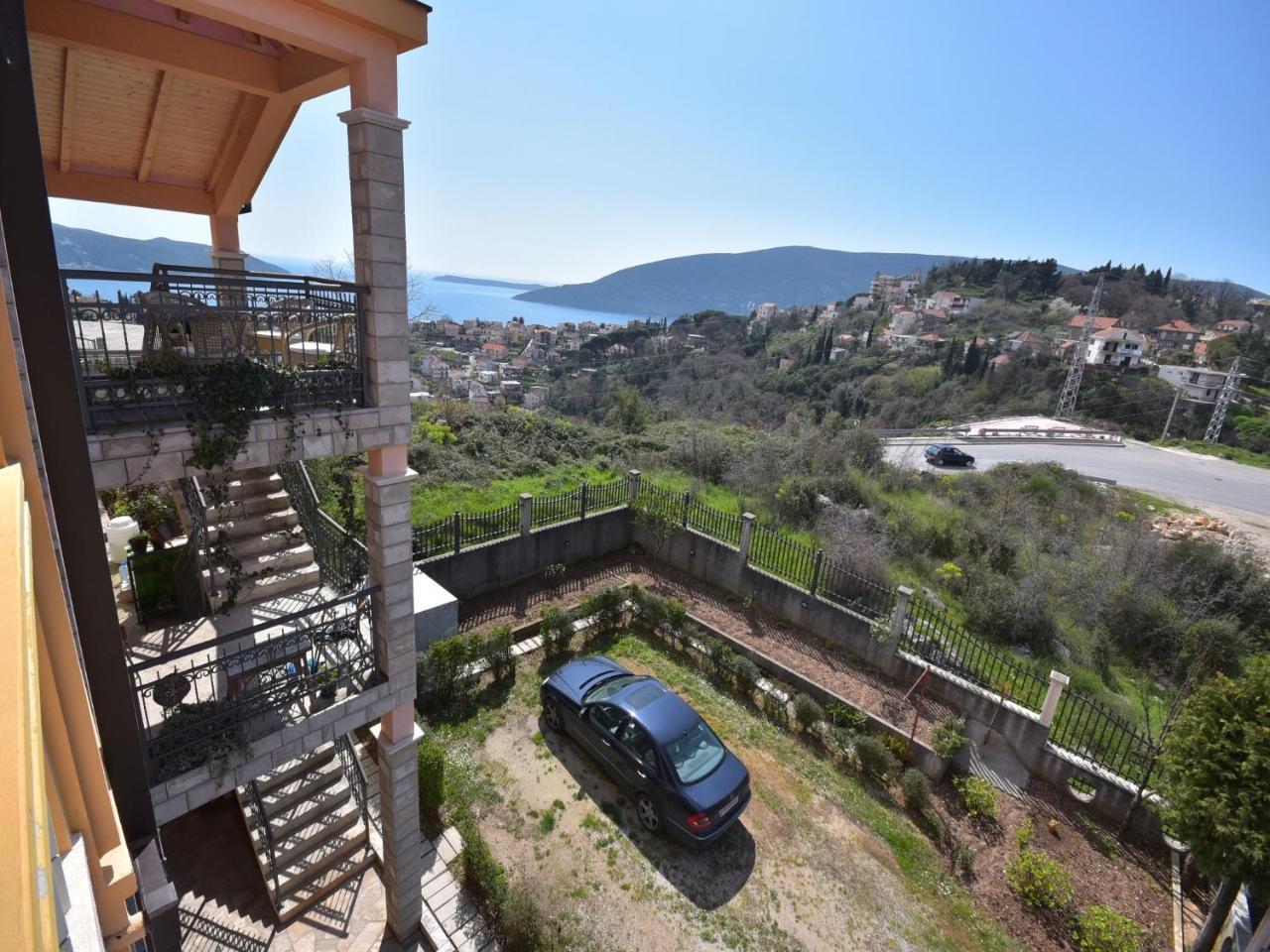 Apartments Popadic With Parking Herceg Novi Eksteriør billede